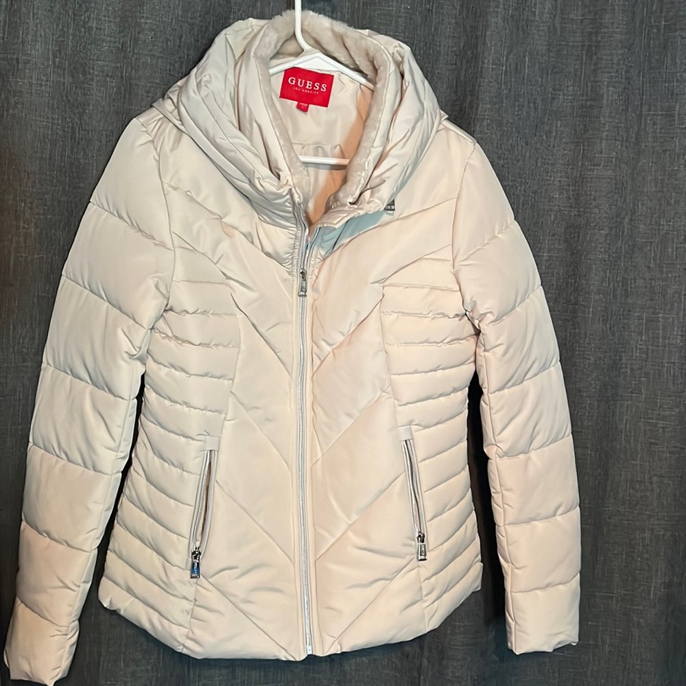 Guess brand Large Never worn puff jacket with hood